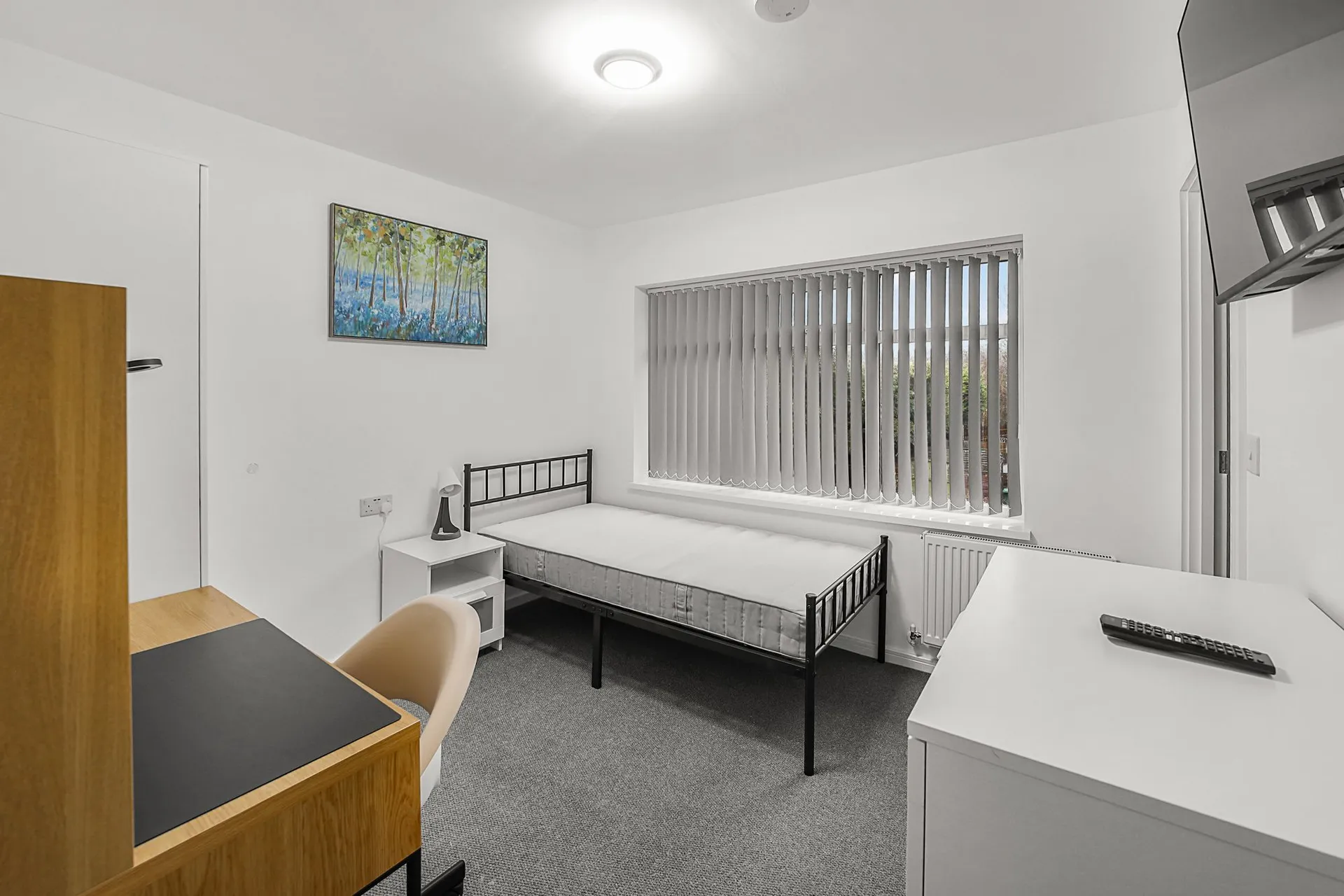 Room Finney Grove in St Helens
