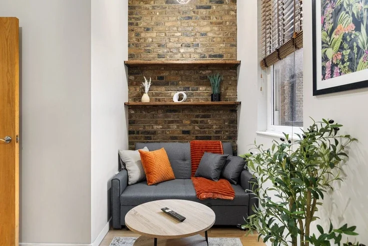 Flat Hornsey Road in Greater London