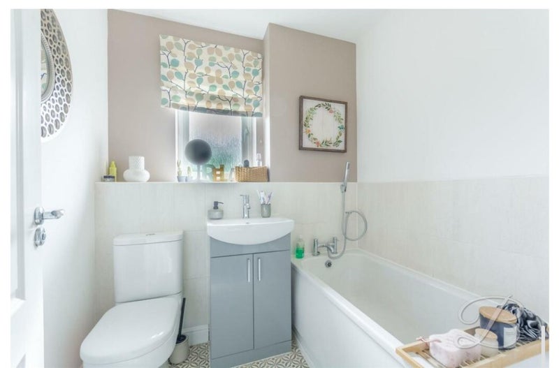Room Albine Road in Shirebrook