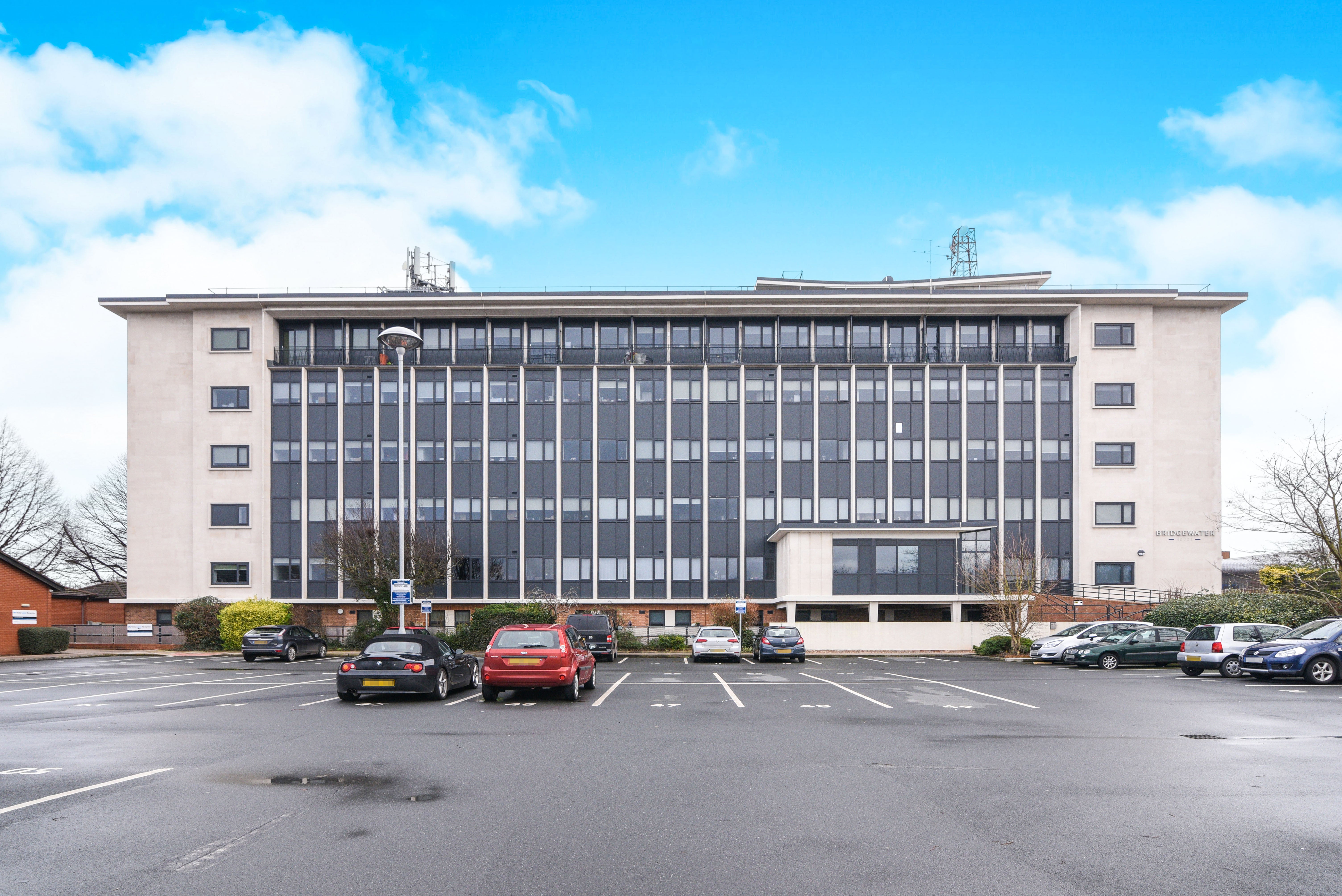 Flat Blackthorn Road in Worcester