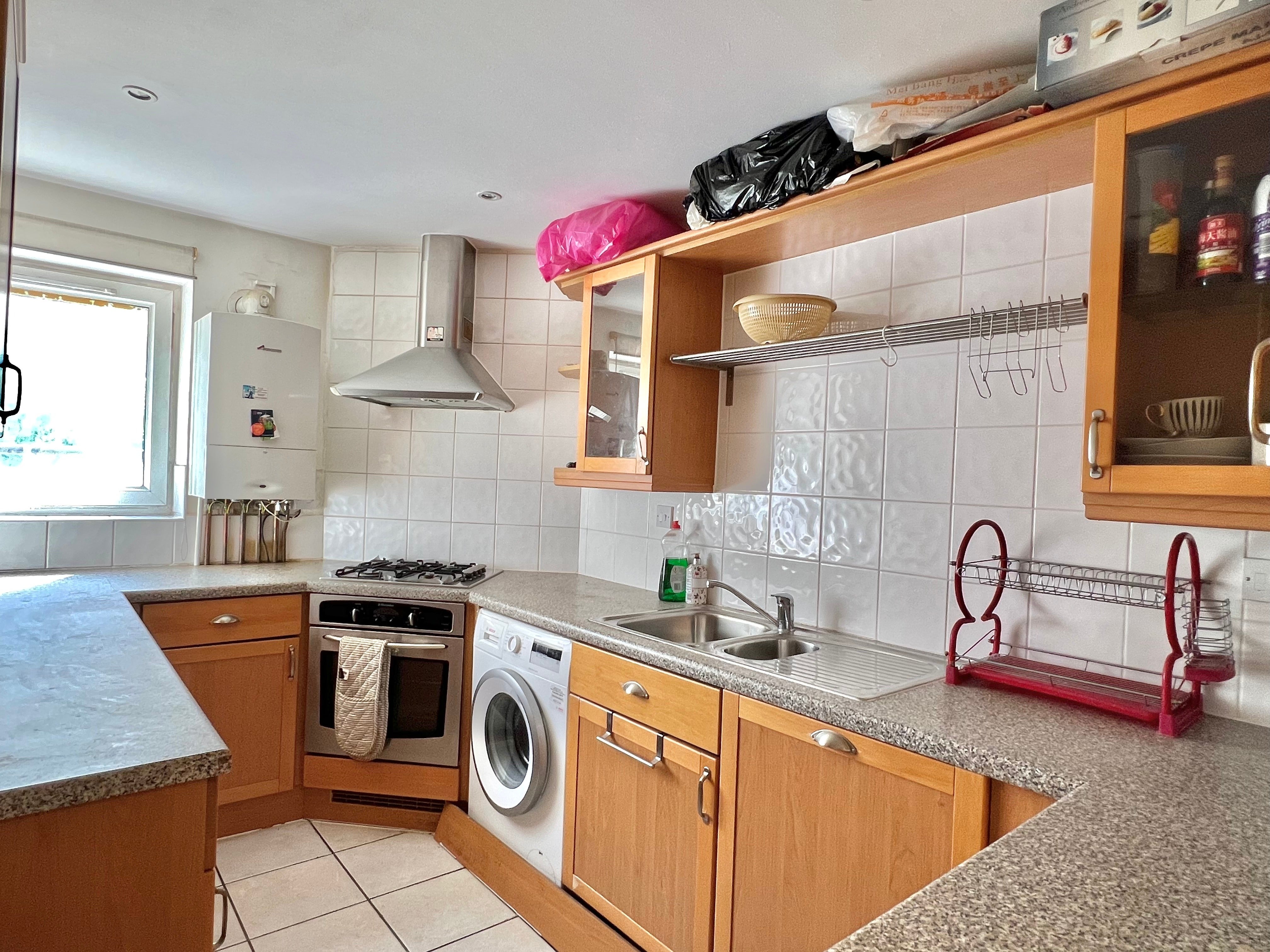 Flat Surrey Quays Road in Greater London