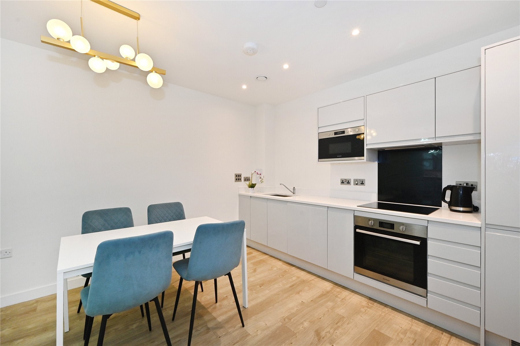 Flat North Woolwich Road in Greater London