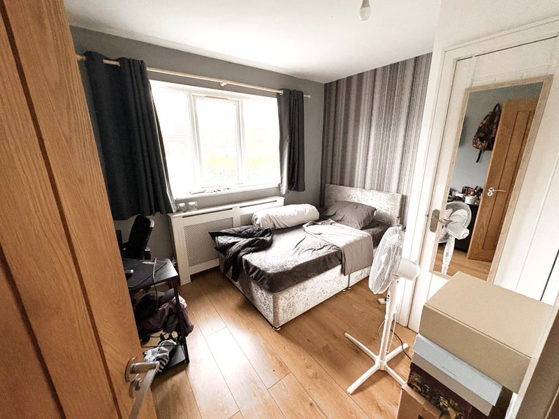 Room Conygre Grove in Bristol