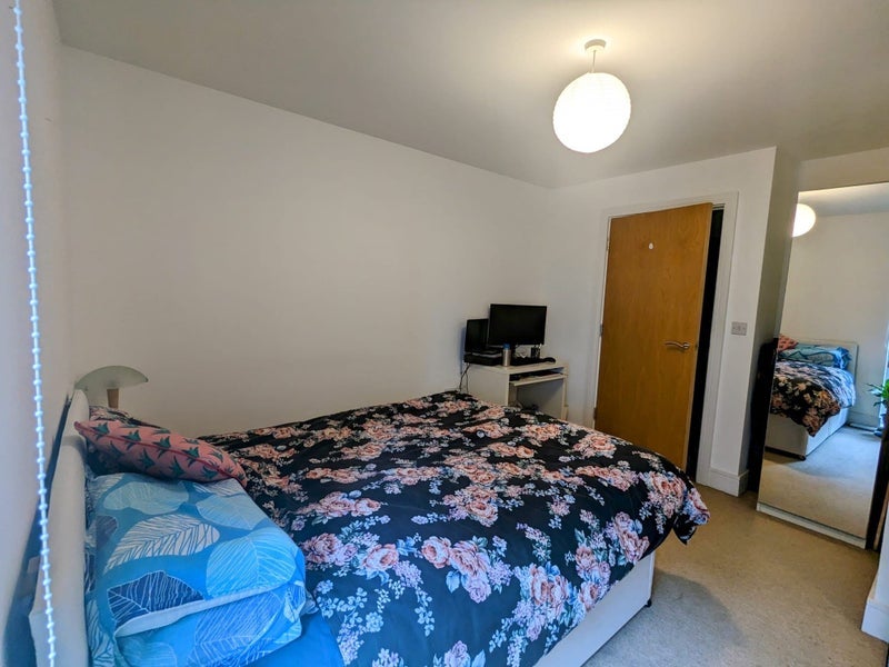 Room Cassilis Road in Greater London