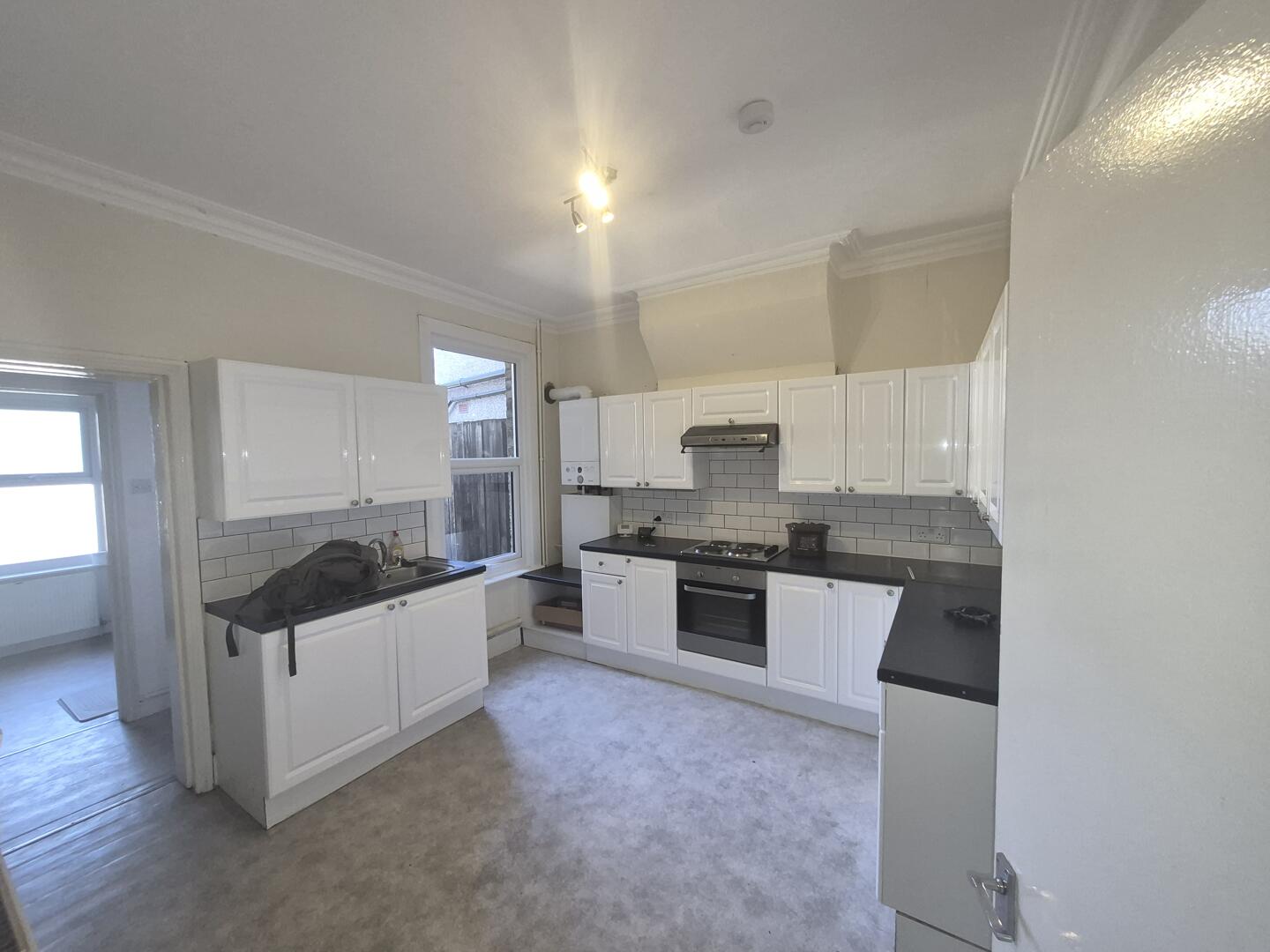 Flat Malta Road in Greater London