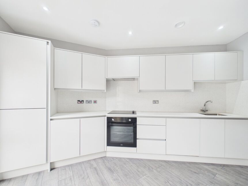 Flat King Edward's Road in Greater London