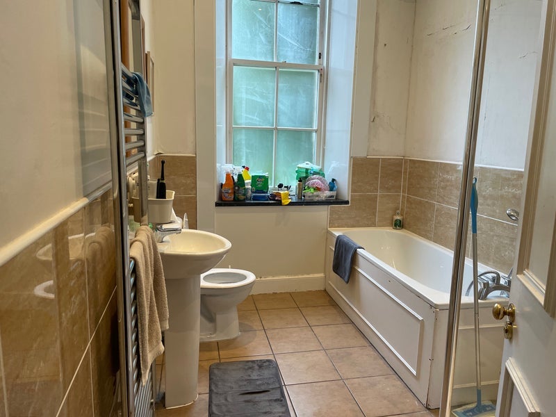 Room Dalkeith Road in City of Edinburgh