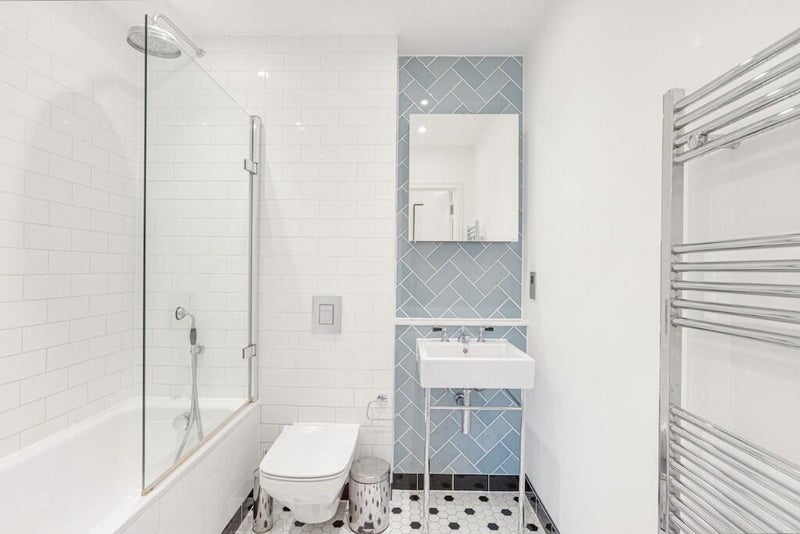 Room Cremer Street in Greater London