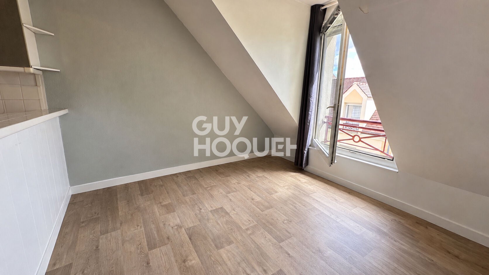 Flat Rue du Général Leclerc in Forges-les-Bains