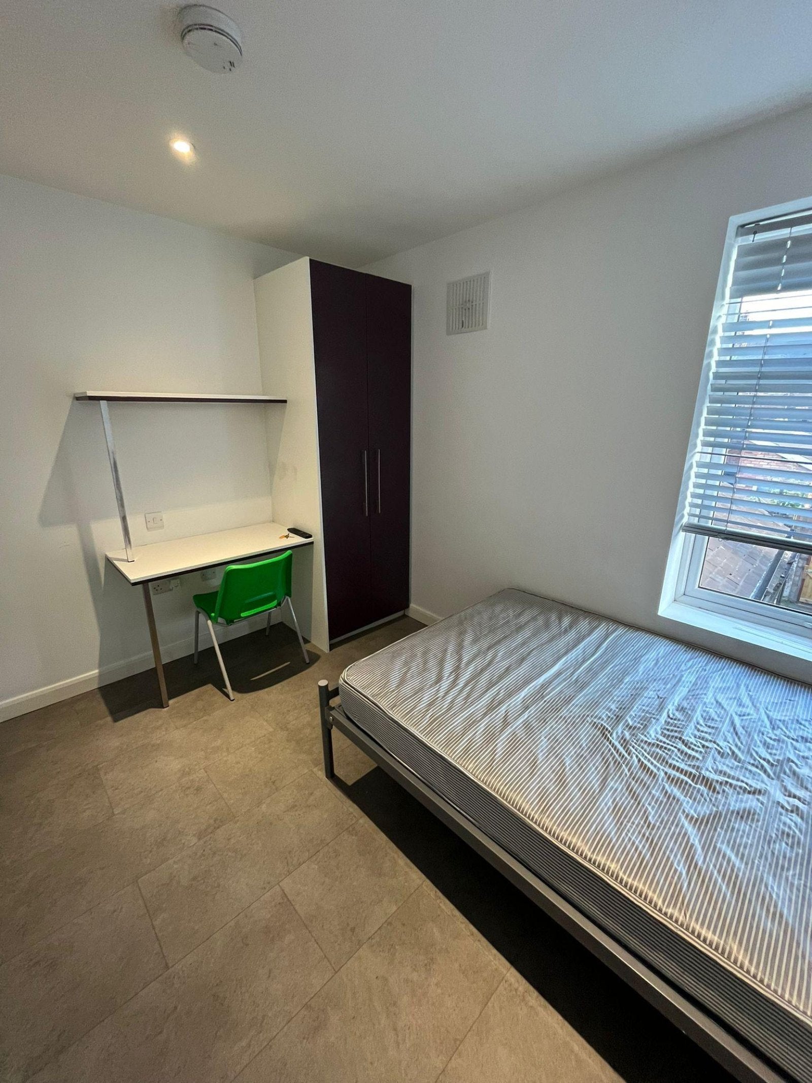 Room Leek Road in Stoke-on-Trent