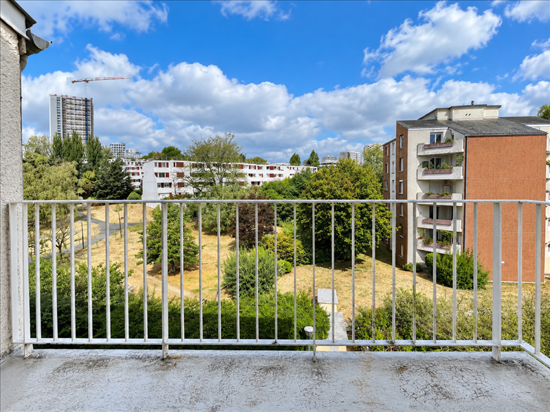 Flat Avenue du Maréchal Joffre in Fontenay-sous-Bois