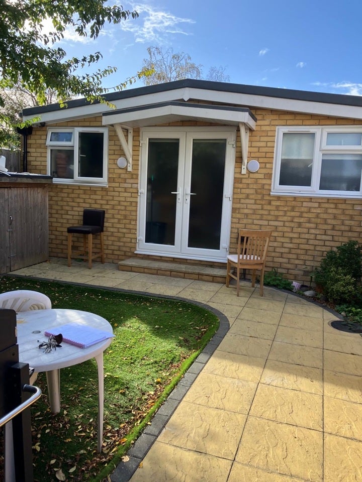 House Durnsford Road in Greater London