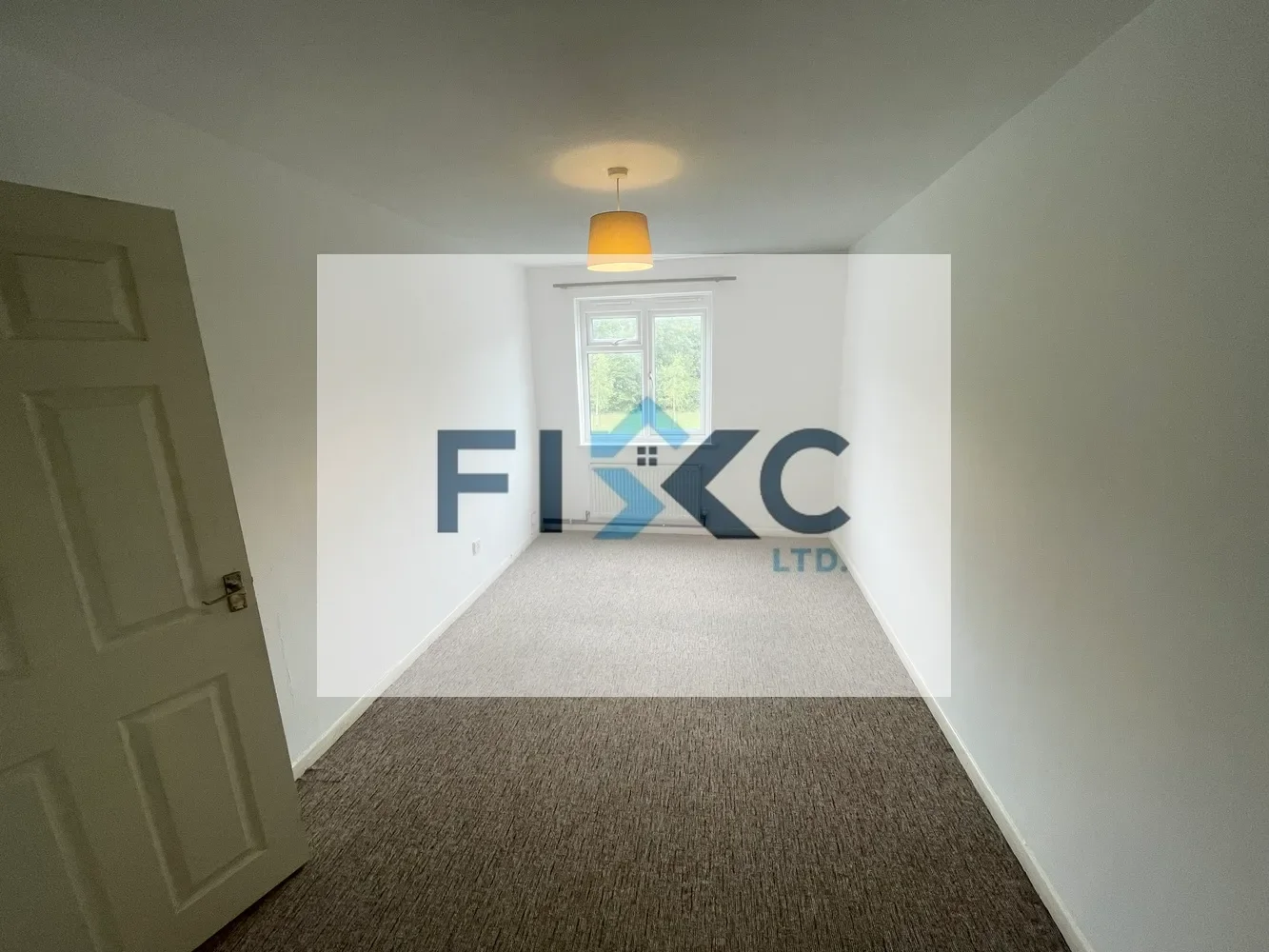 Flat Waltham Close in Peterborough