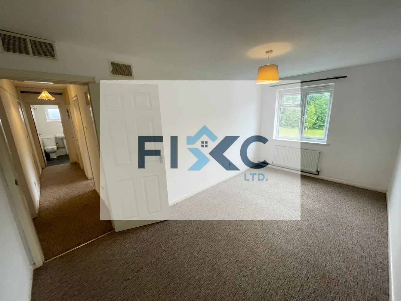 Flat Waltham Close in Peterborough