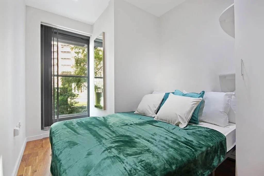 Flat Fairmont Avenue in Greater London
