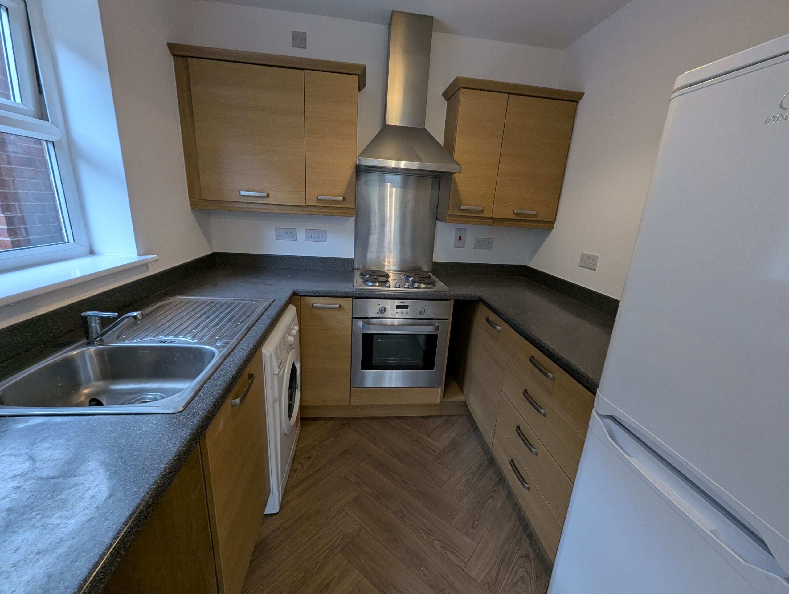 Flat Stonemere Drive in Radcliffe