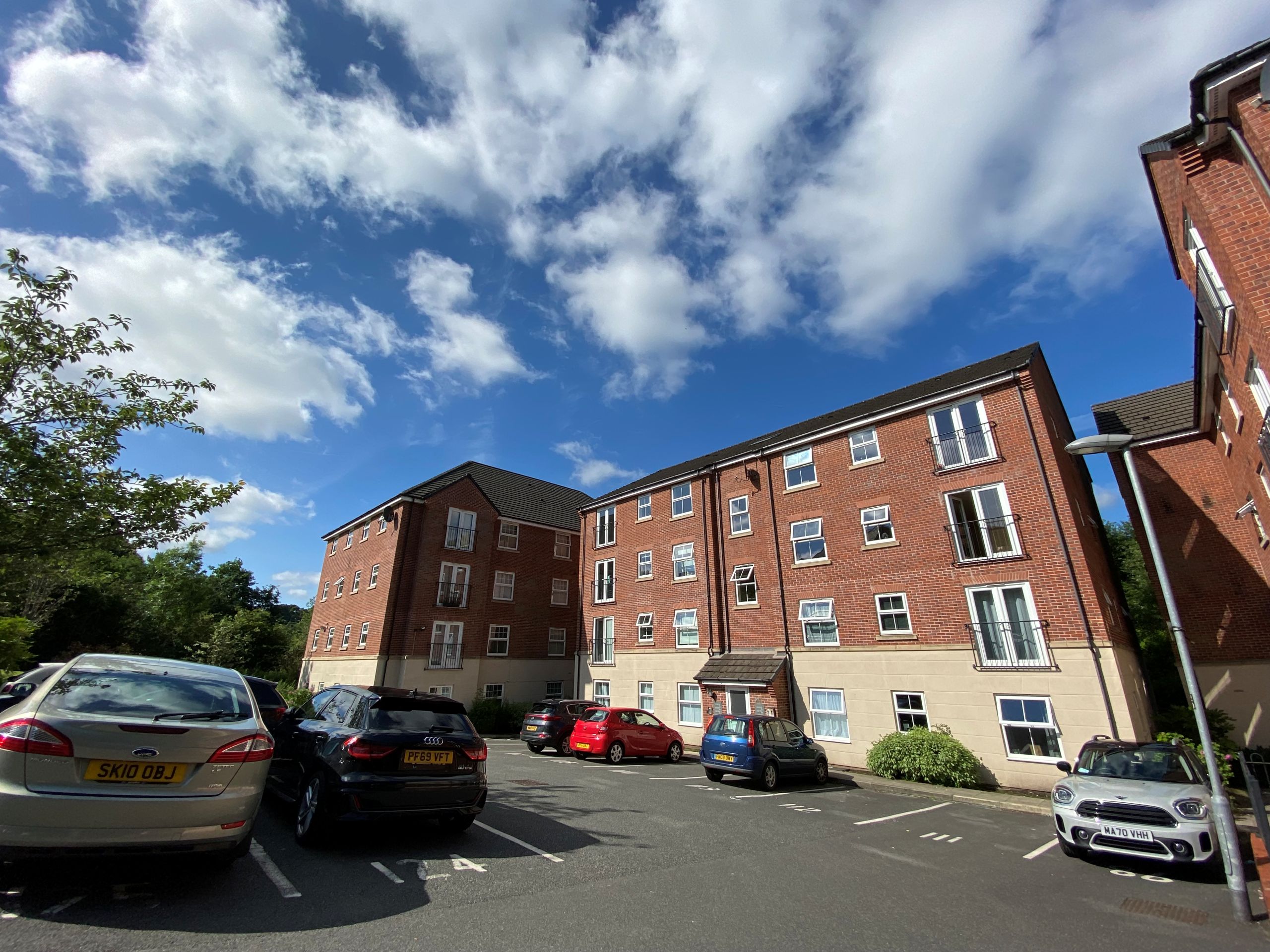 Flat Stonemere Drive in Radcliffe