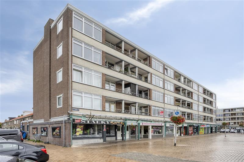 Appartement te koop: Wormerplein 101, Purmerend
