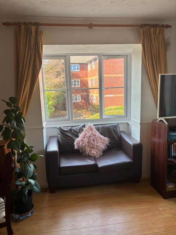 Room Stubbs Drive in Greater London