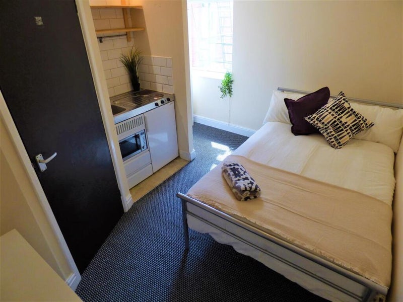Room George Road in Birmingham