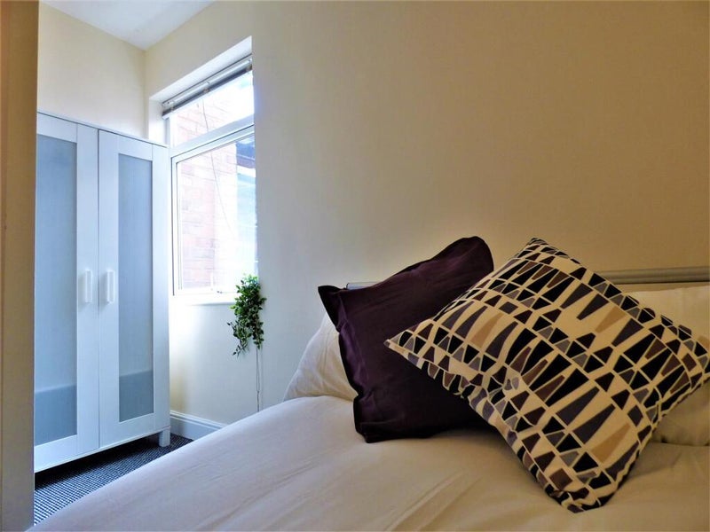 Room George Road in Birmingham