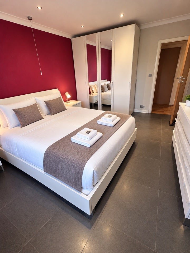 Room Wykeham Hill in Greater London