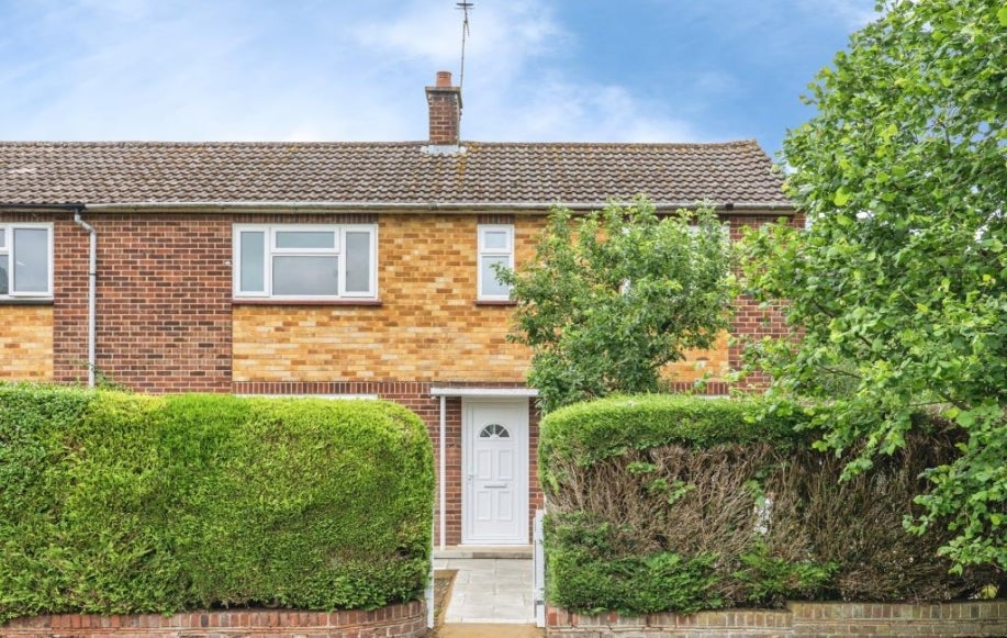 House Cheapside Court in Winkfield