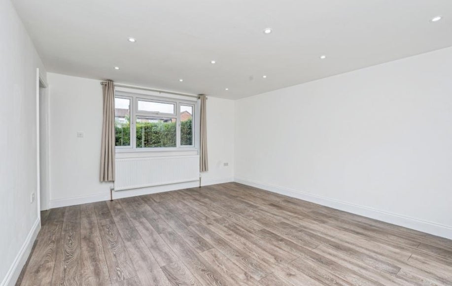 House Cheapside Court in Winkfield