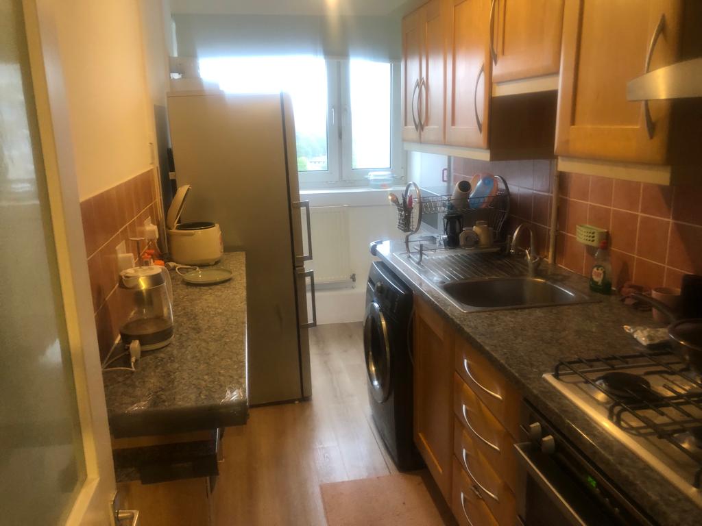 Flat Tunworth Crescent in Greater London