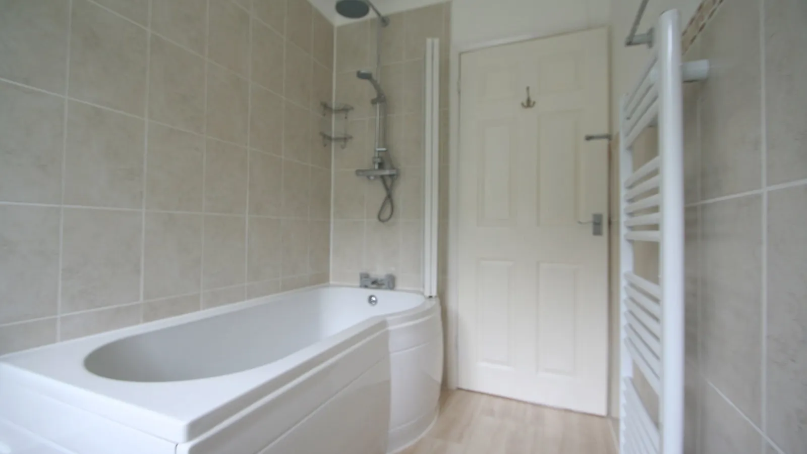 Flat Wilson-Valkenburg Court in Newbury