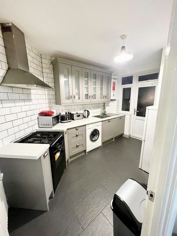 House Raleigh Close in Greater London