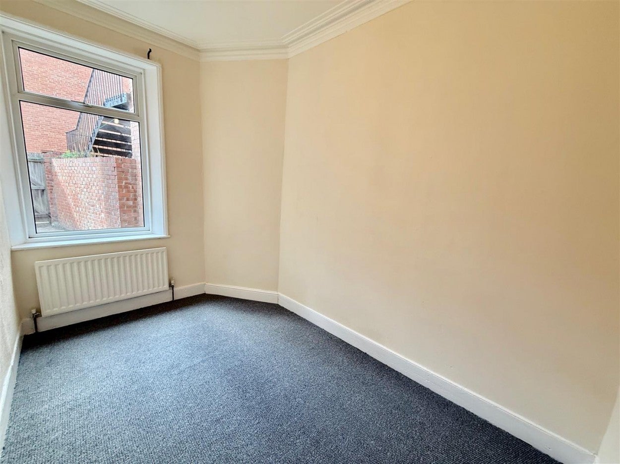 Flat Alexandra Road in Gateshead