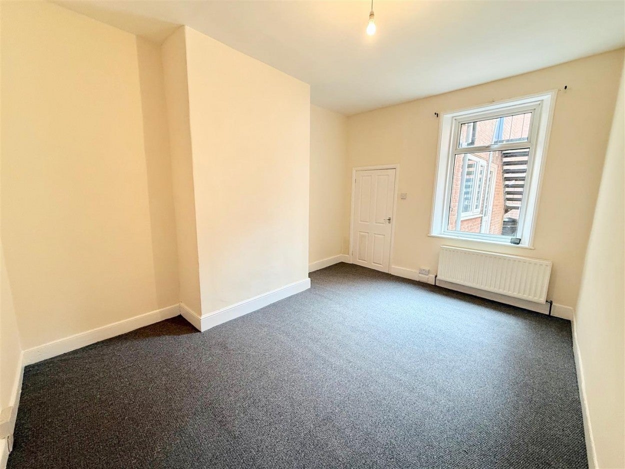 Flat Alexandra Road in Gateshead