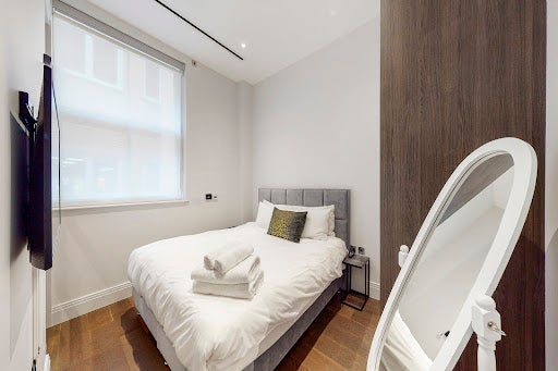 Flat Chancery Lane in City of London