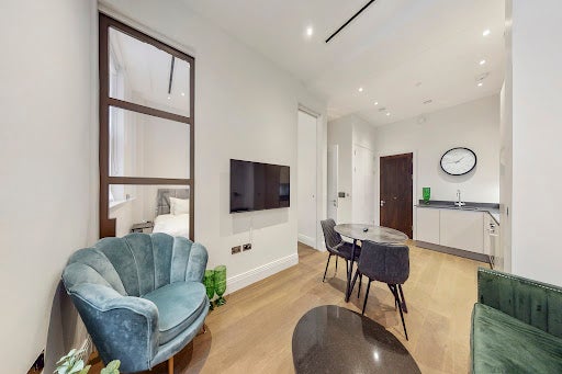 Flat Chancery Lane in City of London