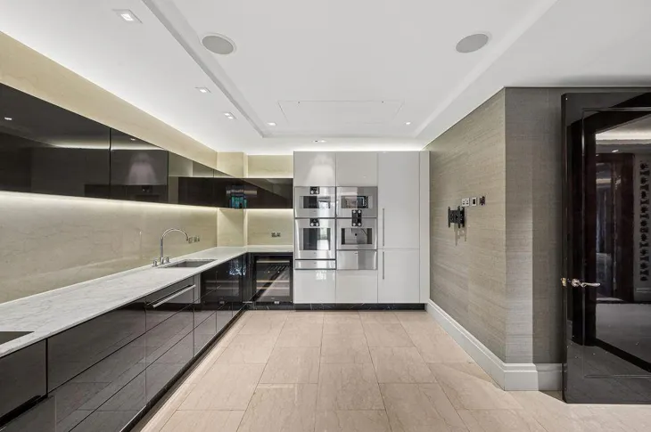 Flat Ebury Square in City of Westminster
