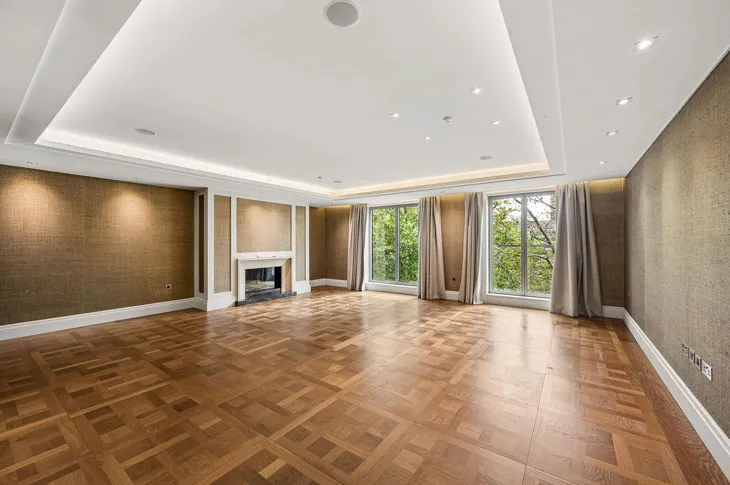 Flat Ebury Square in City of Westminster