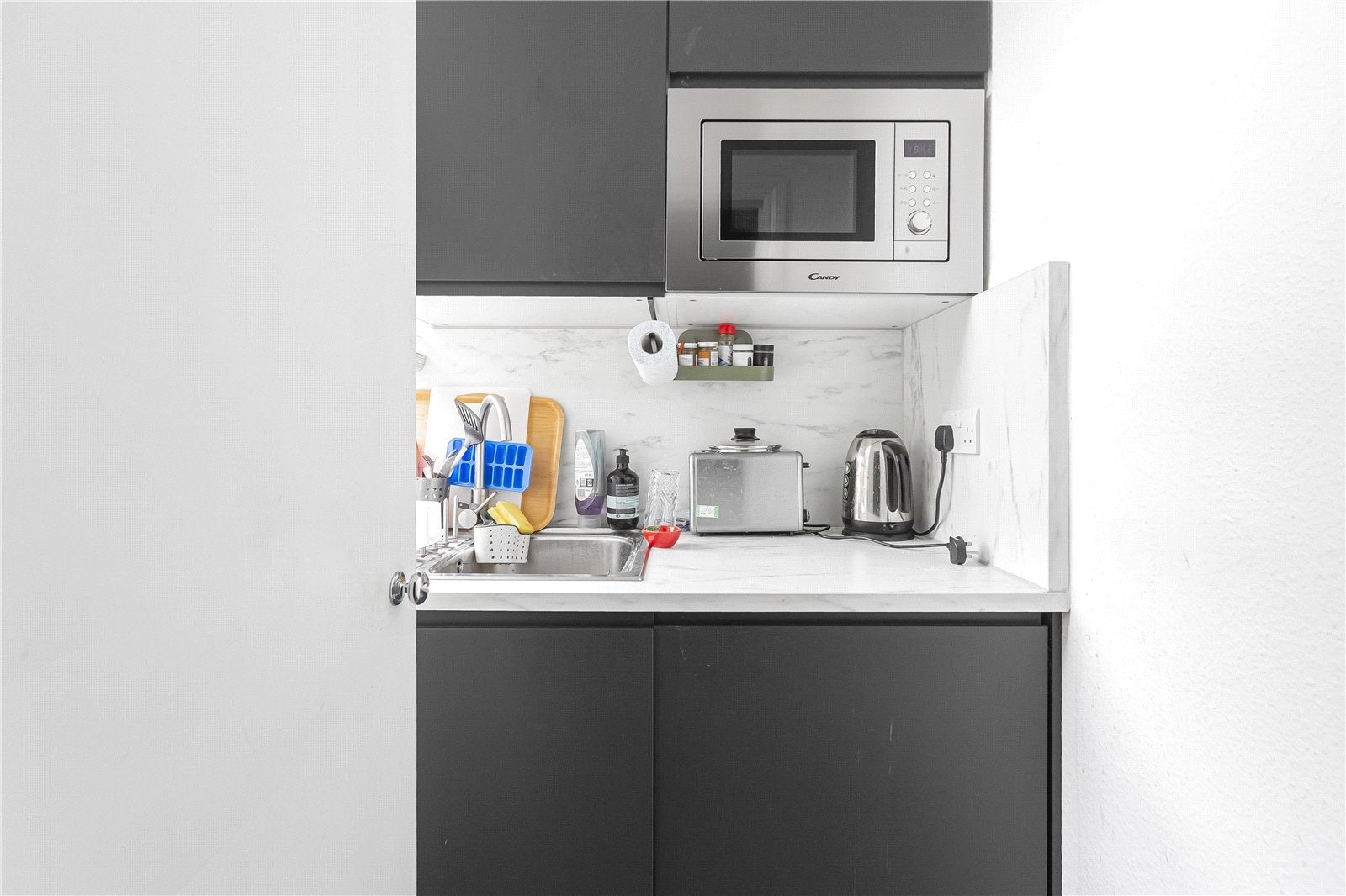 Flat Finchley Road in Greater London