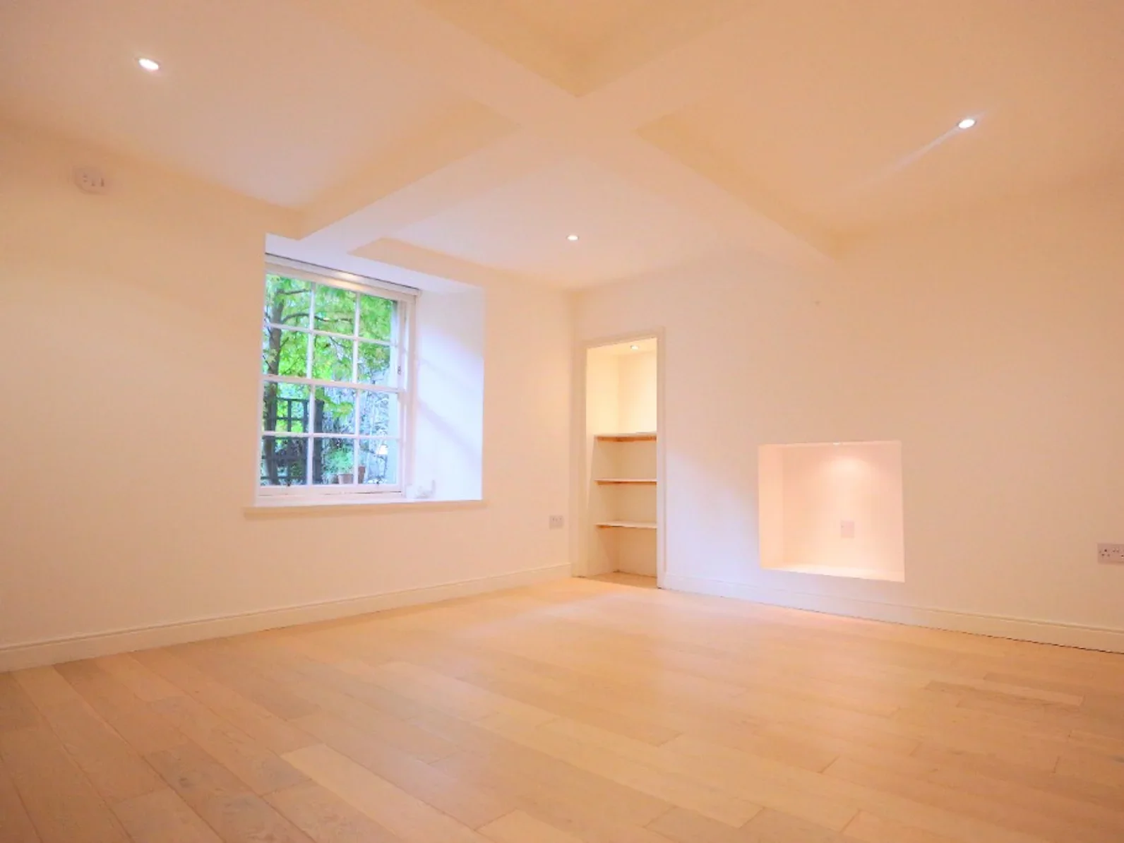 Flat Fettes Row in City of Edinburgh