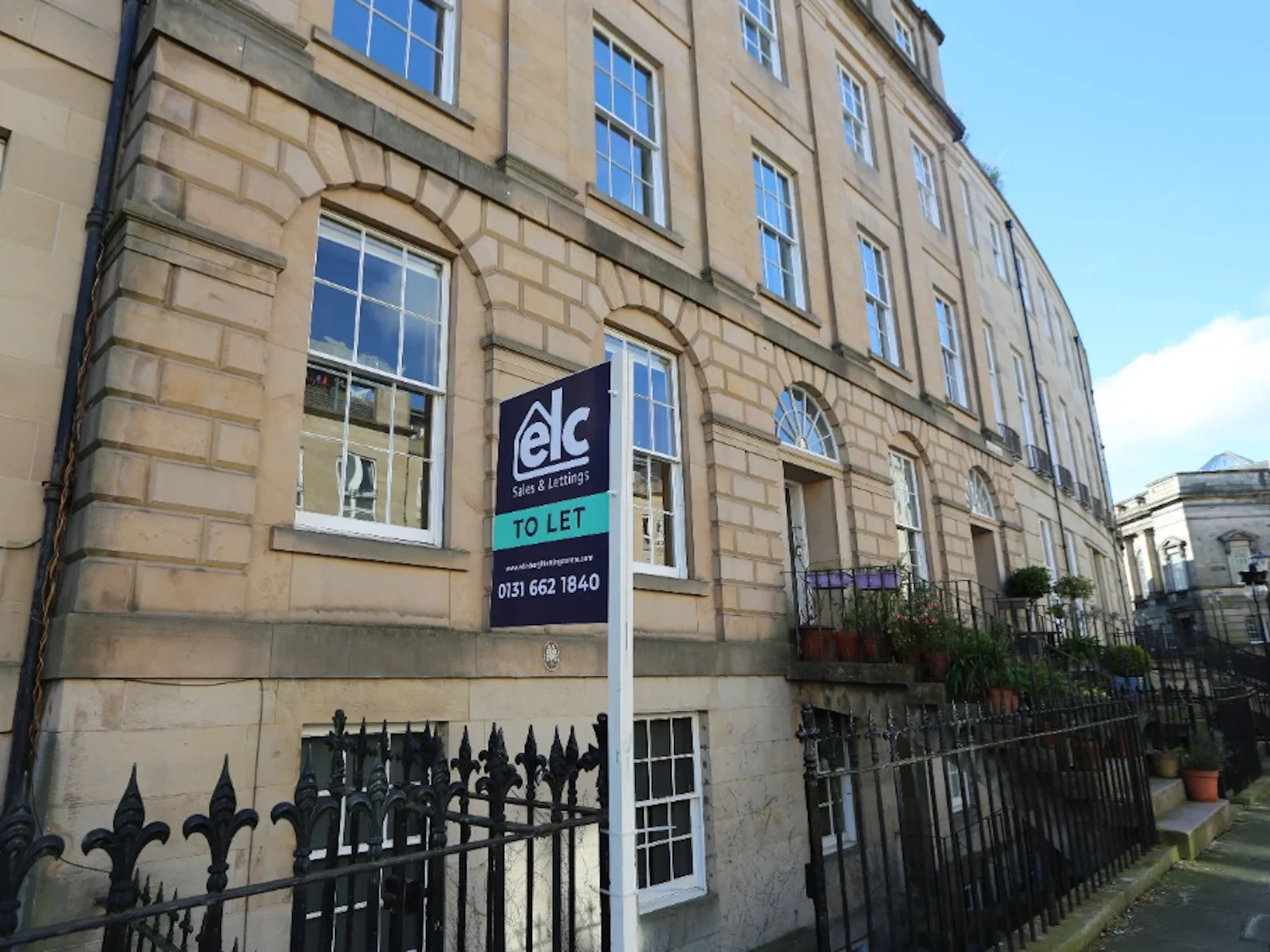 Flat Fettes Row in City of Edinburgh