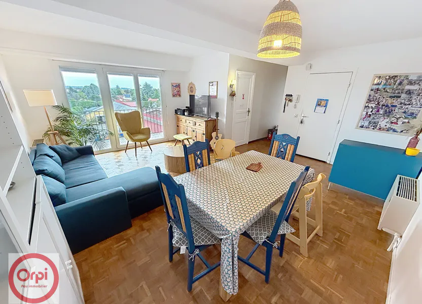 Flat Avenue Jean Mermoz in Pau