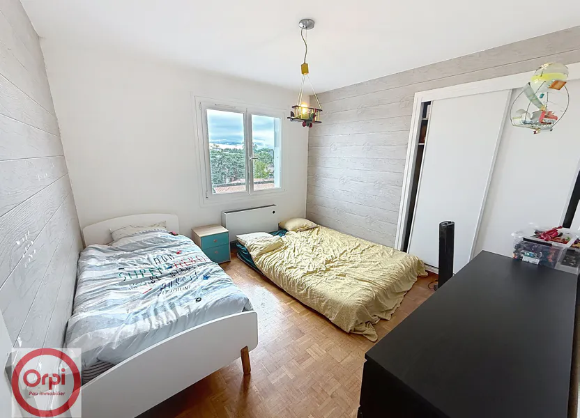 Flat Avenue Jean Mermoz in Pau
