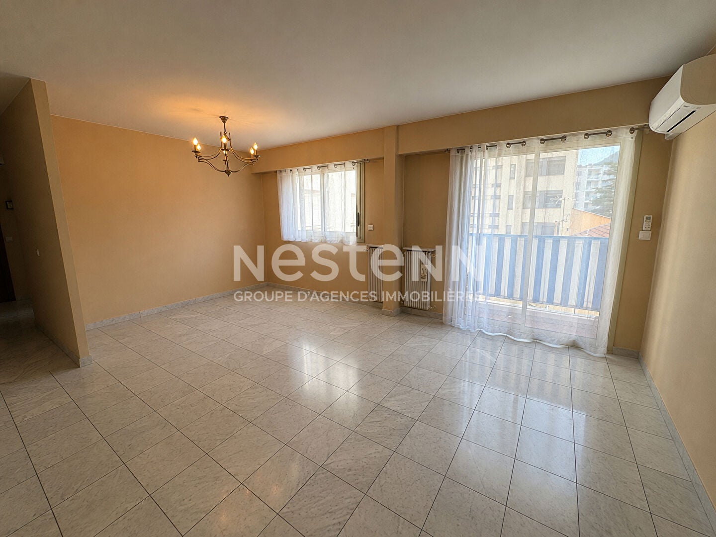 Flat Boulevard de Riquier in Nice