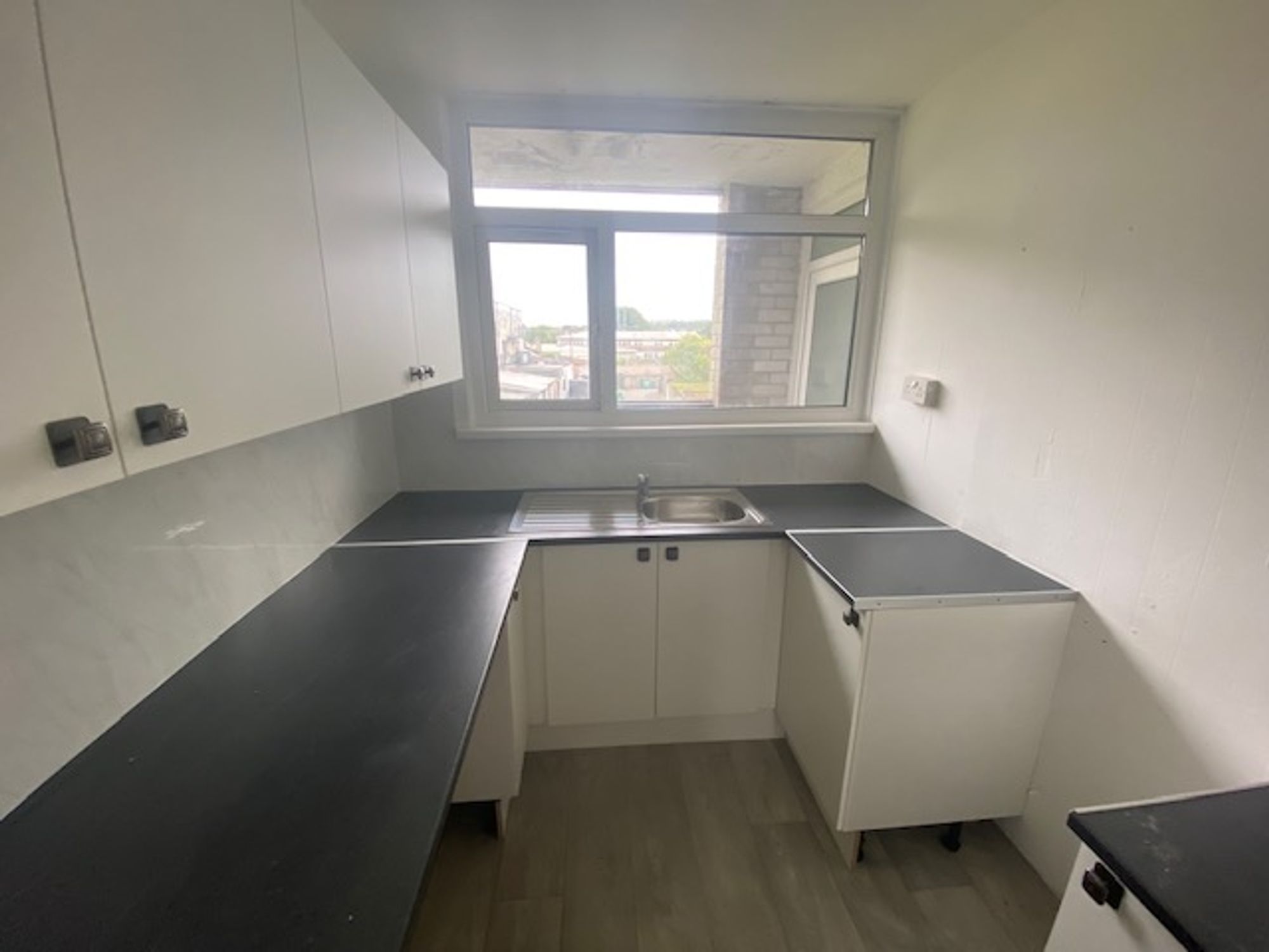 Flat Michaelston Road in Cardiff