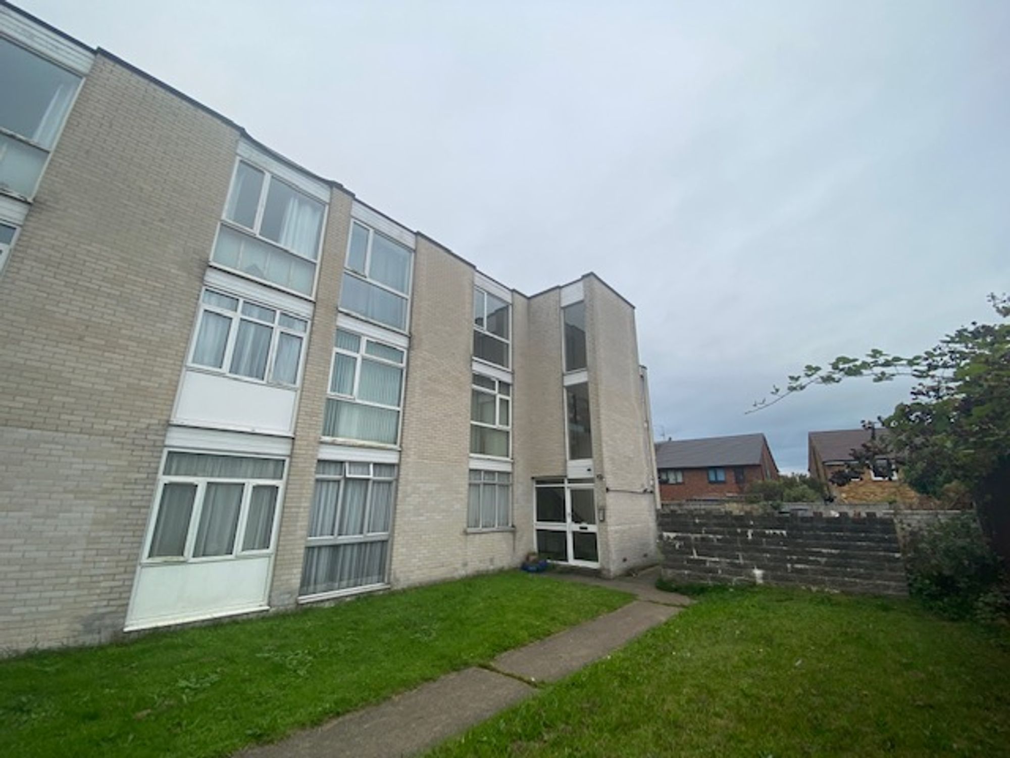 Flat Michaelston Road in Cardiff