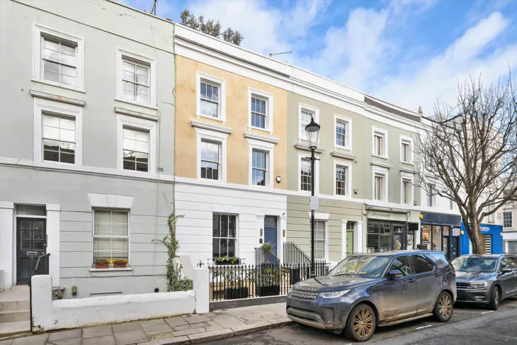 House Lonsdale Road in Greater London