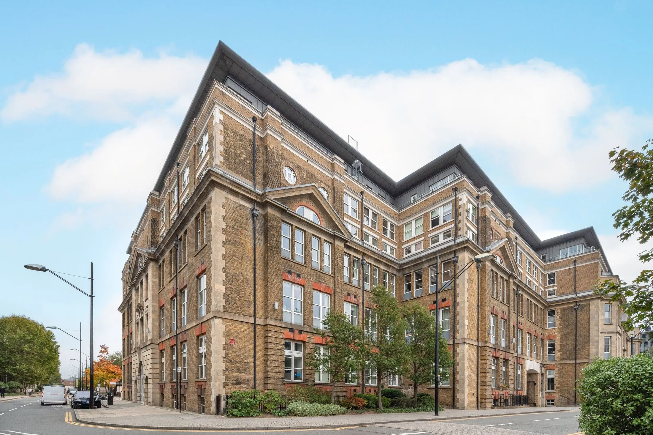 Flat Duke of Wellington Avenue in Greater London