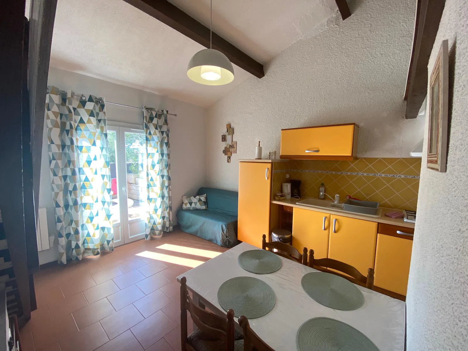 Appartement Rue Frédéric Mistral à Cabrières