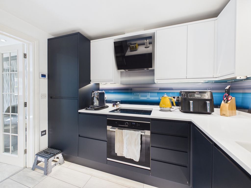 Flat Bambridge Court in Maidstone