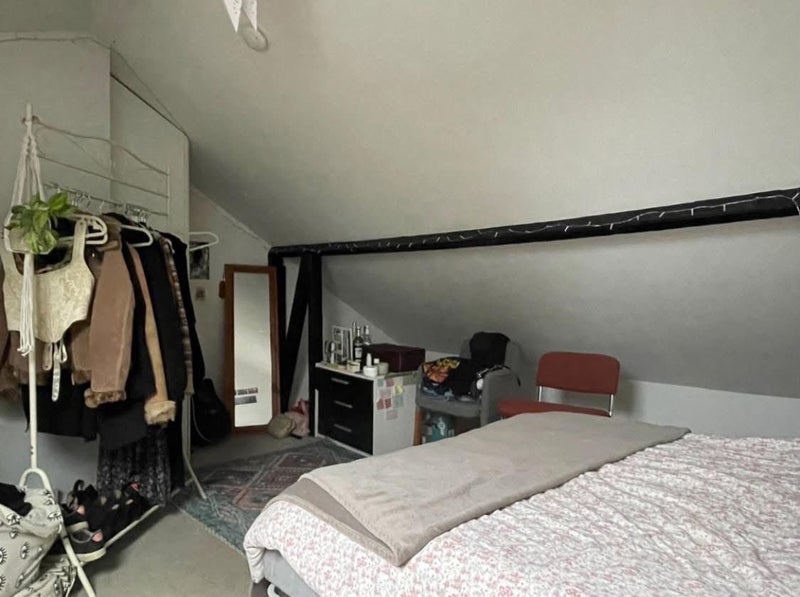 Room Whymark Avenue in Greater London